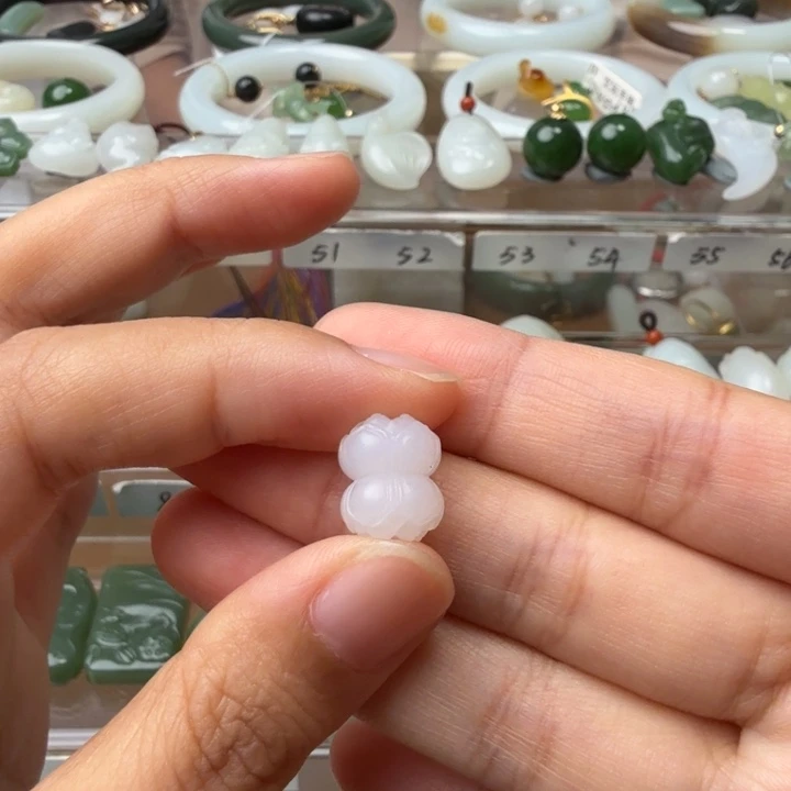 颈饰未镶嵌和田玉新疆和田羊脂白玉并蒂莲