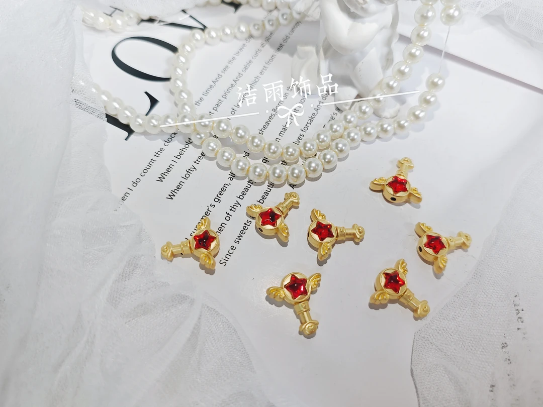 (洁雨饰品 DIY)  P370  高保色金底红色魔法仙女棒通孔吊坠