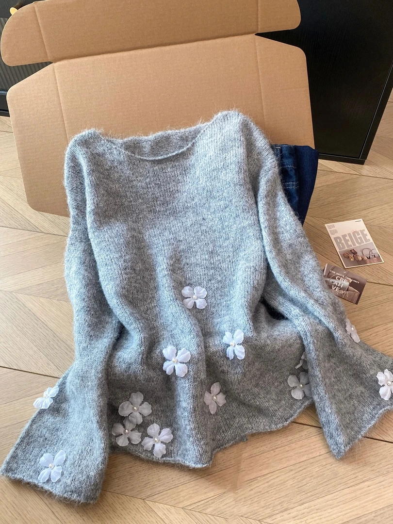 法式新款立体花朵针织衫毛衣女秋季宽松慵懒风套头百搭针织上衣潮