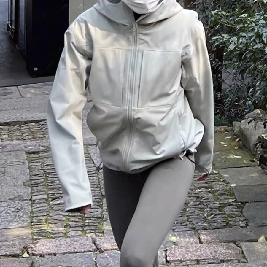 凯特丝蓓373#24秋冬新款户外休闲弹力软壳连帽防风外套1-605