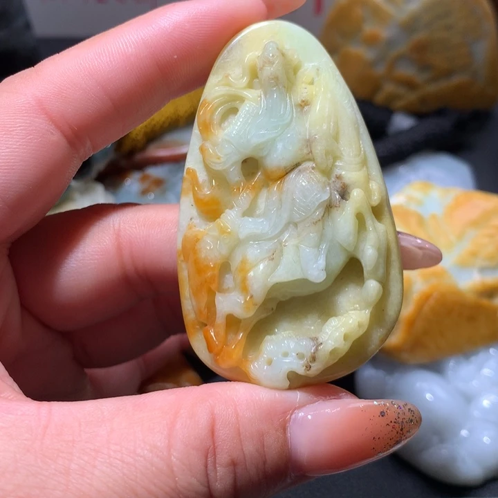 翡翠未镶嵌颈饰保真天然A货翡翠