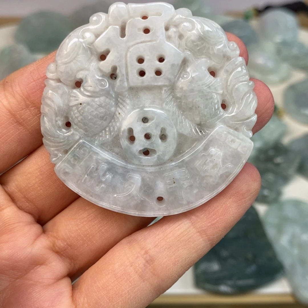 翡翠颈饰未镶嵌出