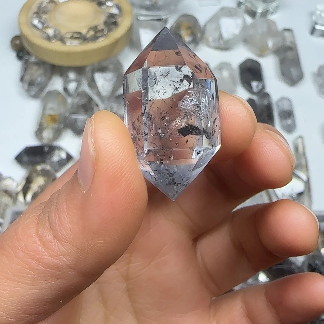 水晶未镶嵌珠宝半成品