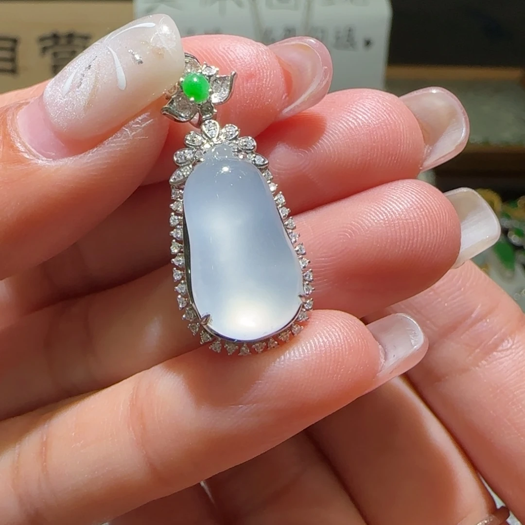 【闪购商品】翡翠颈饰18K金镶嵌缅甸