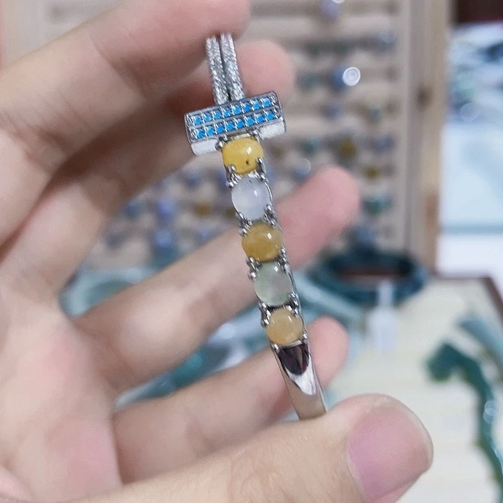 翡翠未镶嵌颈饰天然翡翠