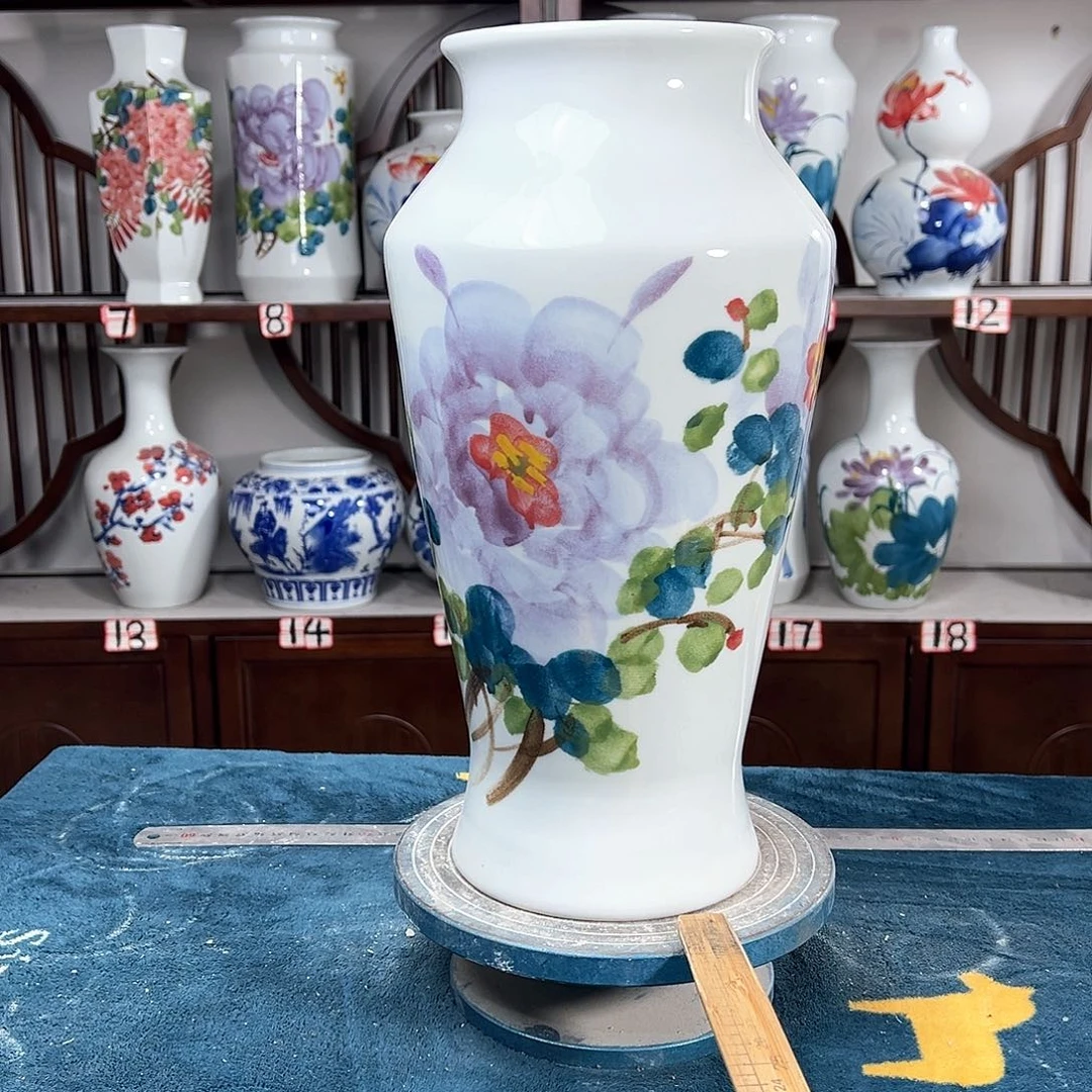 摆件景德镇陶瓷大鱼紫牡