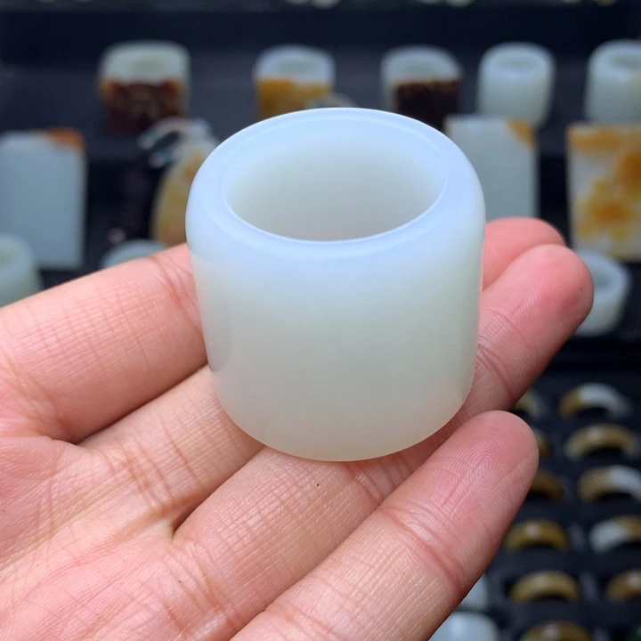 和田玉和田玉未镶嵌力****式