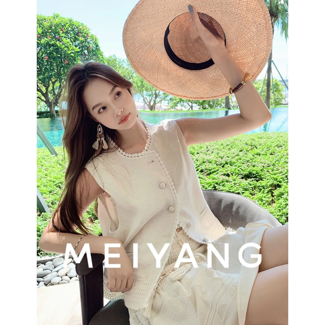 A美洋MEIYANG 白梦境马甲【老钱风】 _蕾丝花边圆领排扣无袖