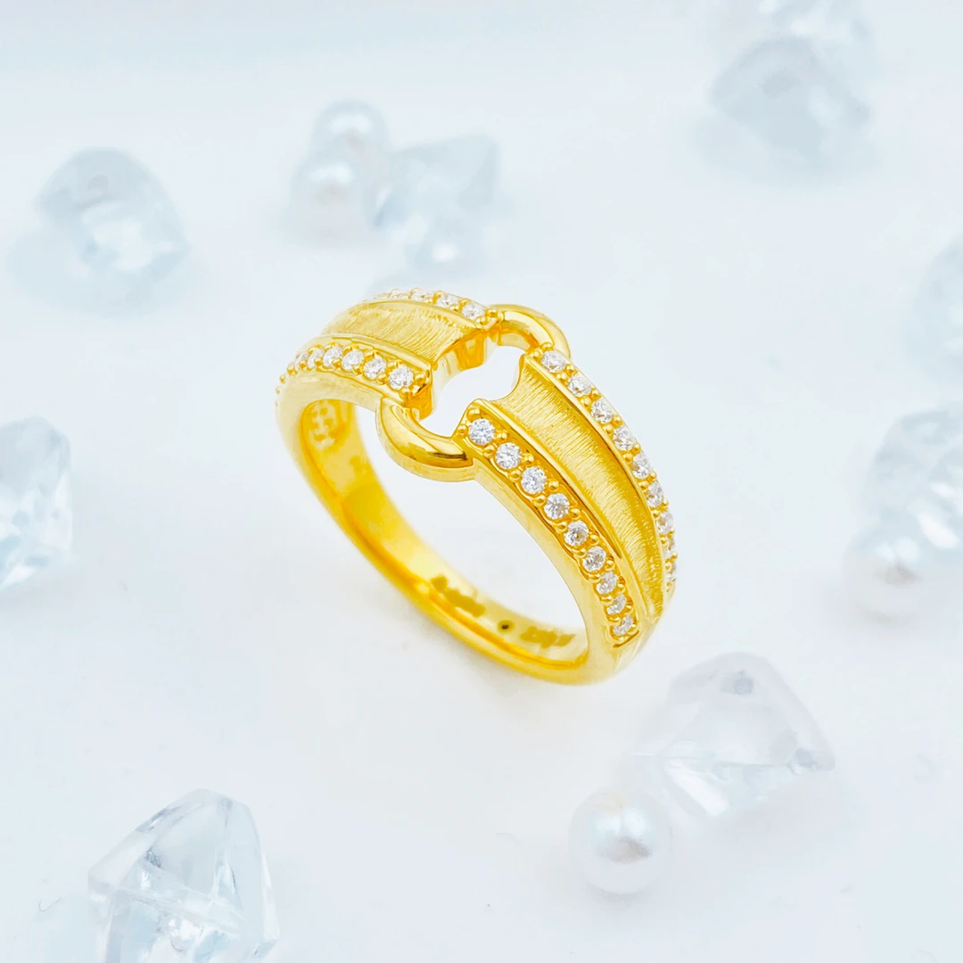 足金999 莫桑双扣拉丝戒指 2.06 9圈口