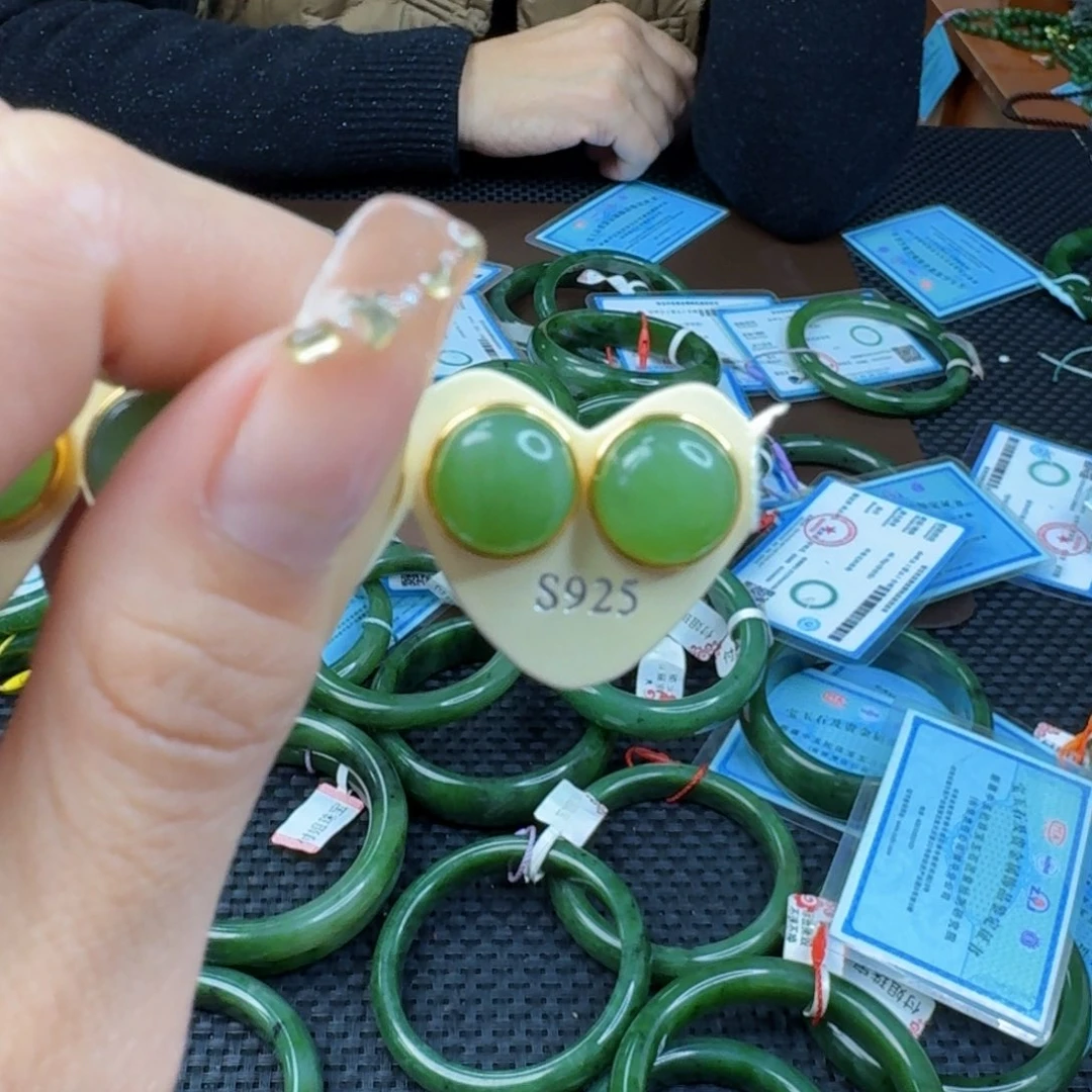 和田玉（碧玉）耳饰银S925镶嵌