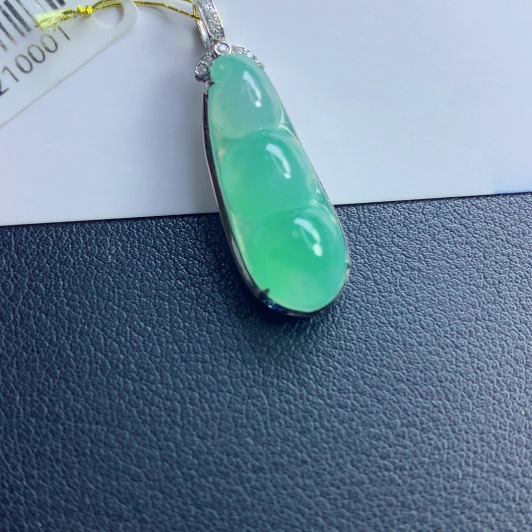 颈饰未镶嵌翡翠福豆