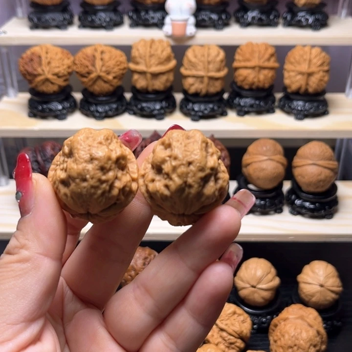 文玩核桃吊坠25w小玉蝉36尺