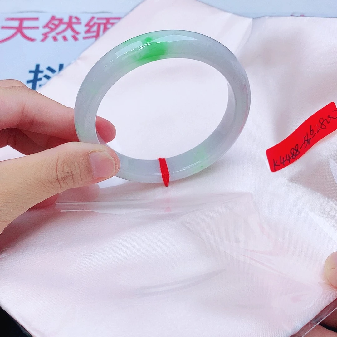 翡翠未镶嵌手镯我