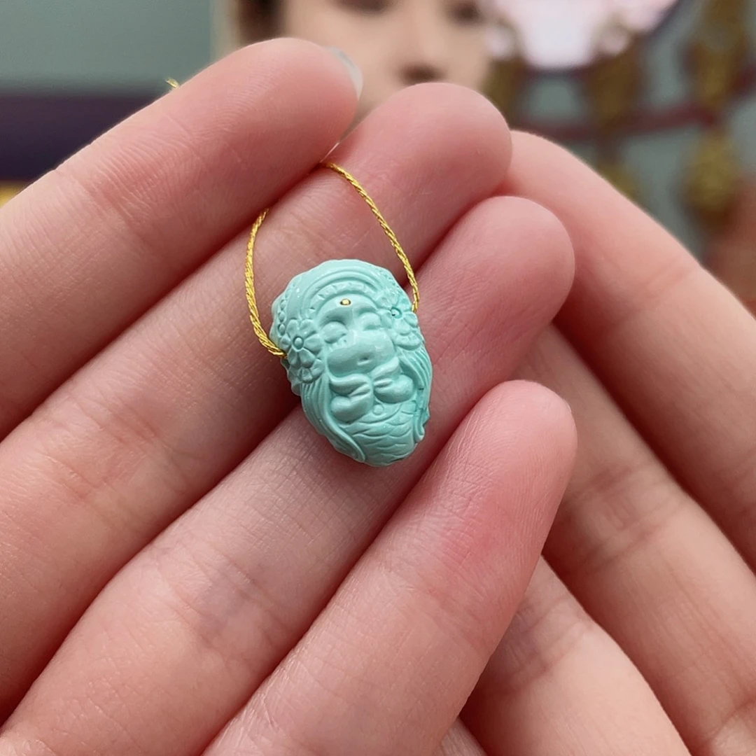 绿松石颈饰未镶嵌