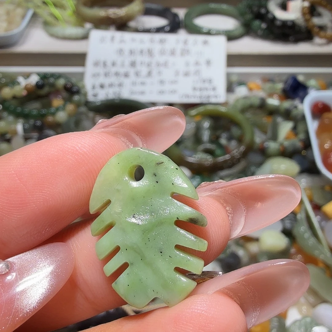 和田玉未镶嵌珠宝奇石