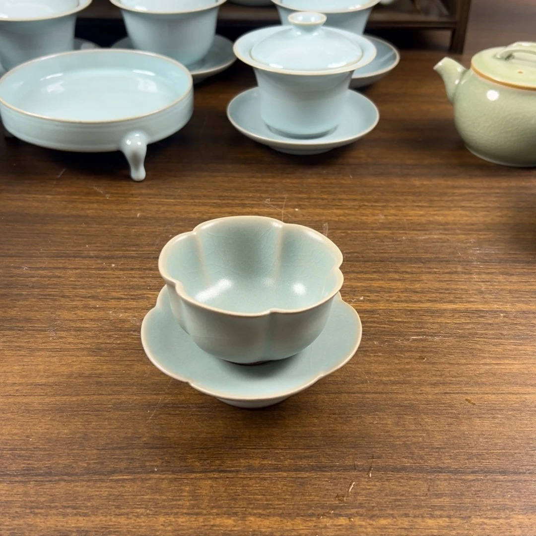 摆件瓷仿古釉水梅花套盏微瑕