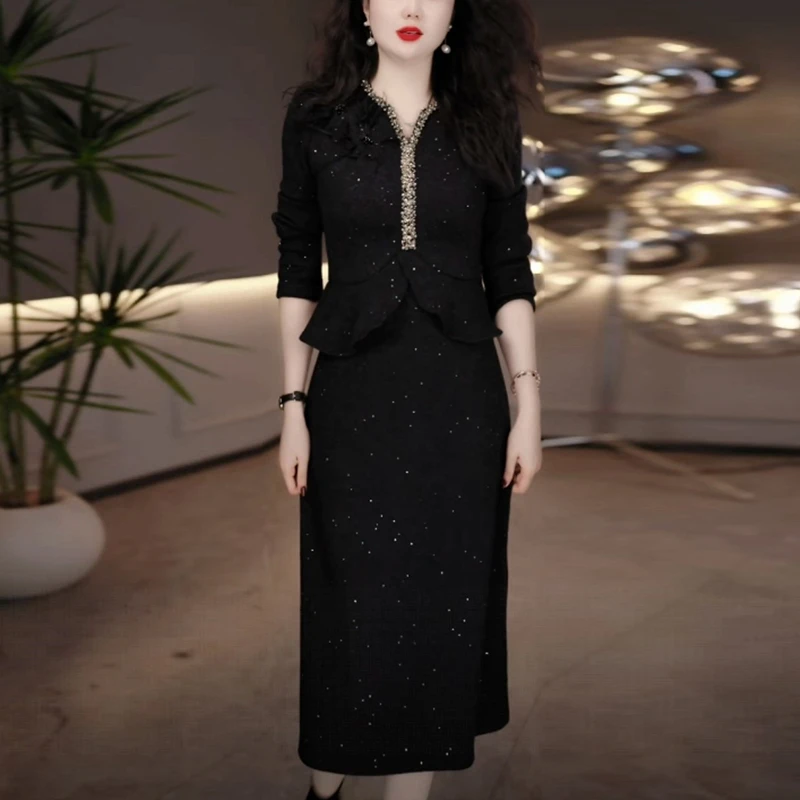 轻奢高贵气质裙子女装新款冬季2025爆款高级感洋气显瘦打底连衣裙