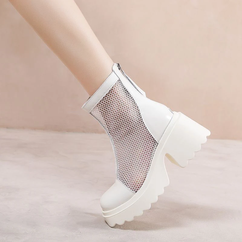 镂空马丁靴女夏季薄款2025新款粗跟厚底靴子透气软皮网靴网纱短靴