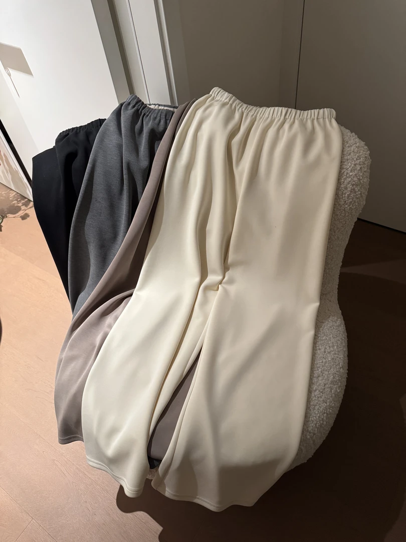 miss muzi “duang.duang奶冻裤”无限回购 超Q软亲肤显瘦直筒裤女