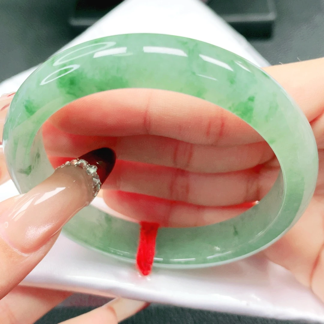 翡翠未镶嵌手镯57