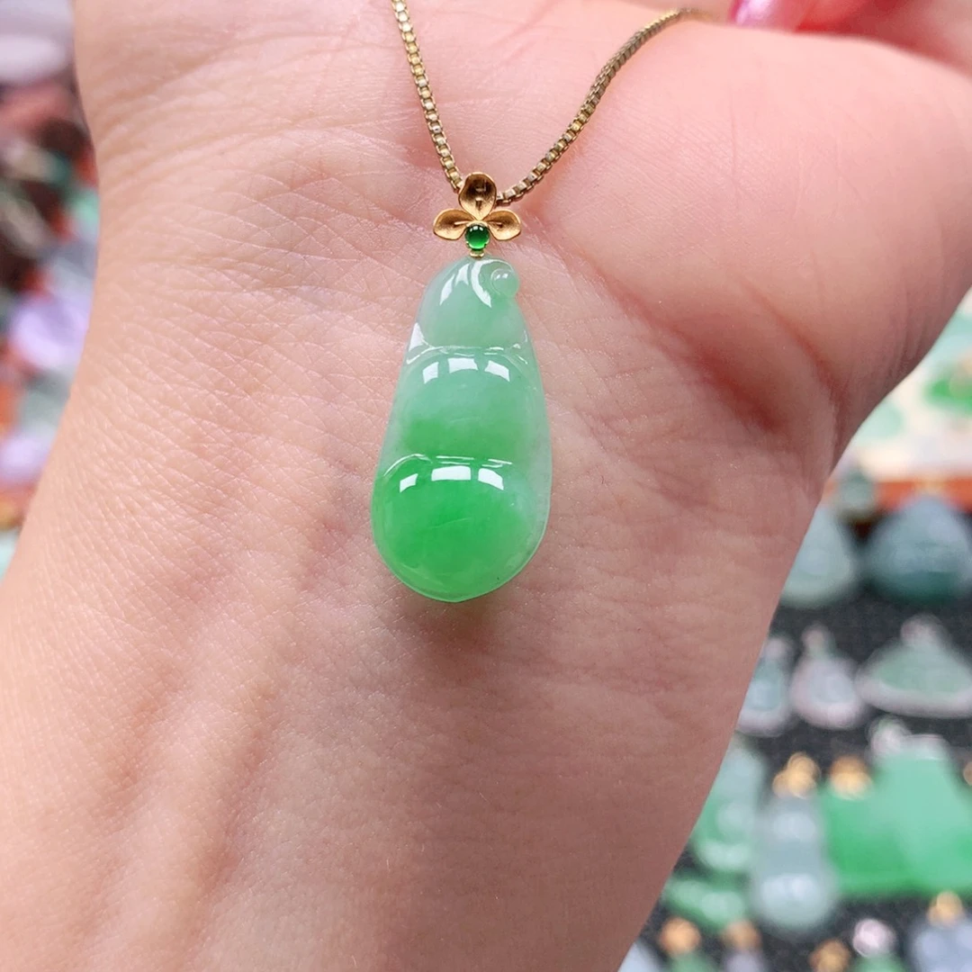 吊坠(不含链)18K金镶嵌翡翠