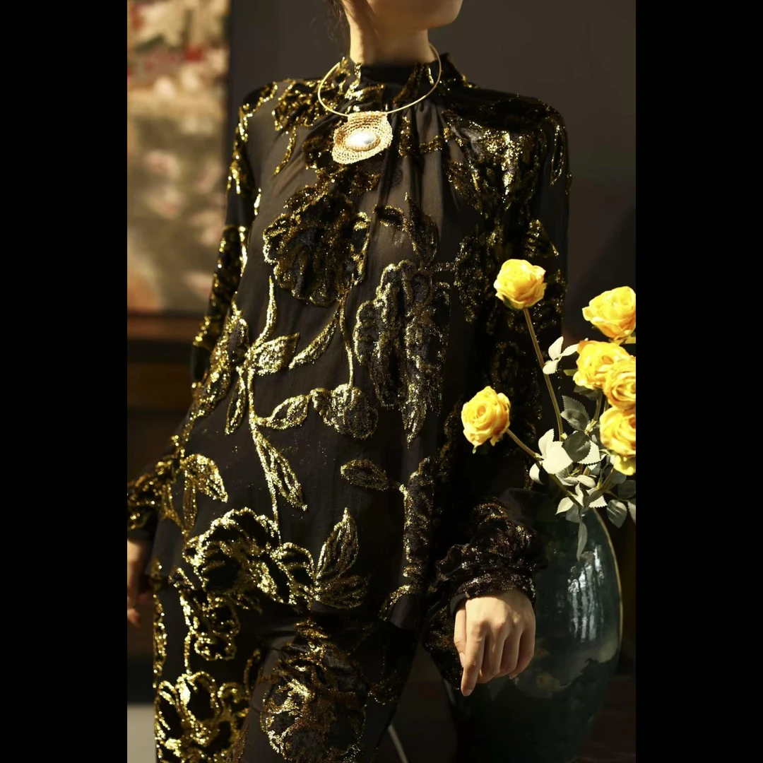 【黯奢·耀金】XM轻奢高级感法式复古丝绒烧花气质长袖时尚圆领上衣