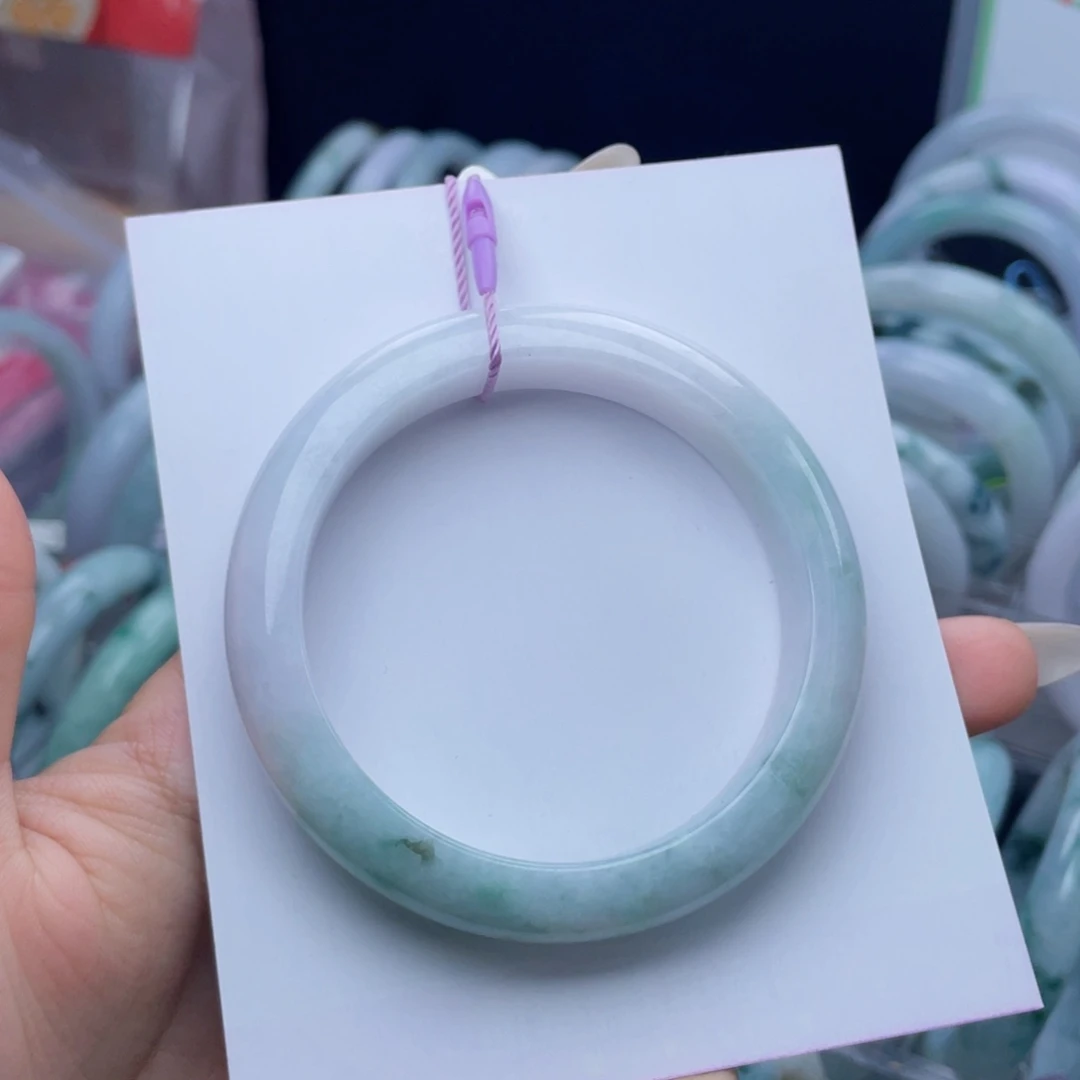翡翠未镶嵌手镯56圈