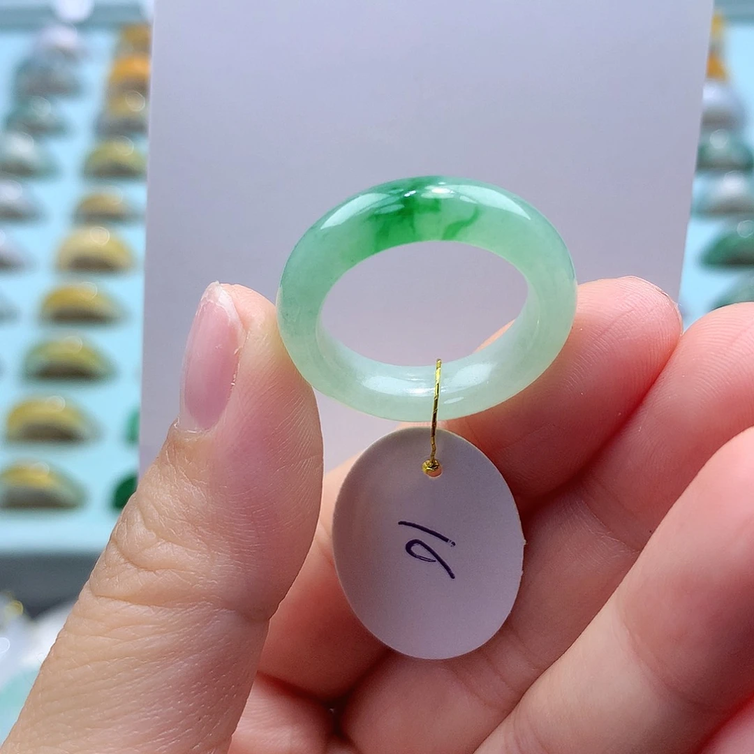 未镶嵌戒指翡翠16圈