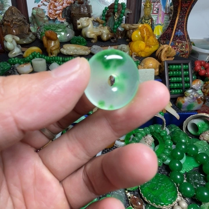 吊坠滴血莲花菩提