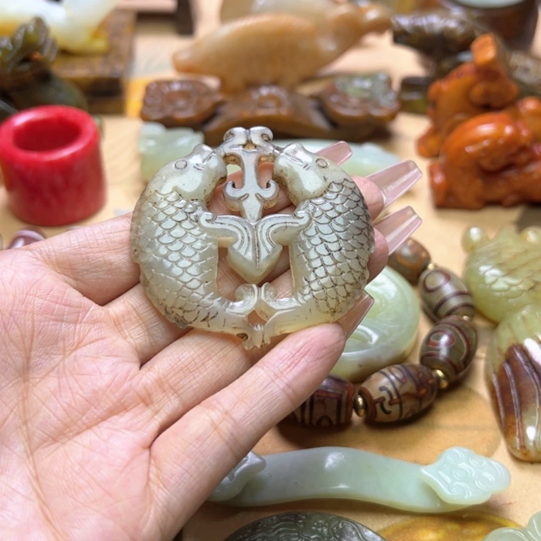 【闪购商品】蛇纹石玉颈饰未镶嵌