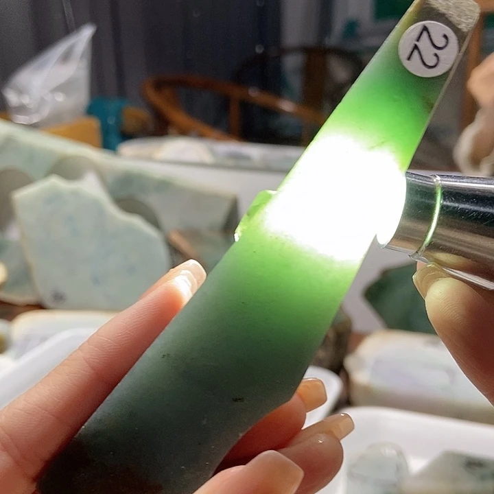 未镶嵌定制翡翠翡翠定制