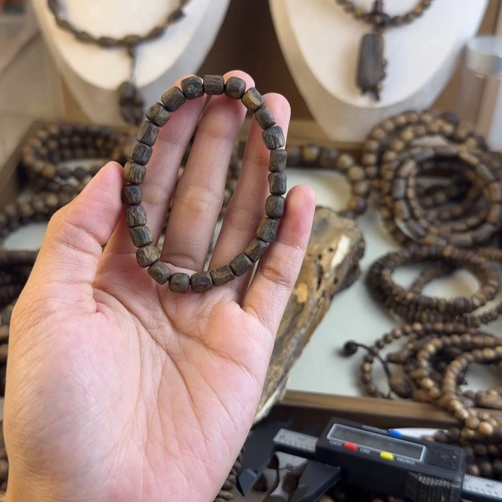 •***³沉香碎屑沉香奇楠沉香虫漏随型单圈4.8g+