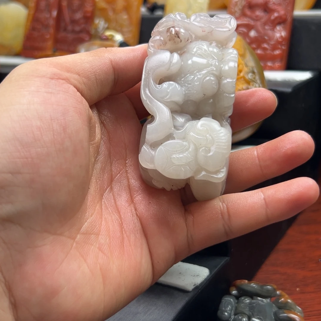 石英质玉（黄龙玉）未镶嵌多样性发货，发其一