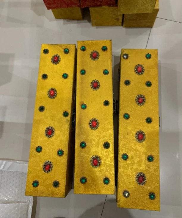 631 四红精选家居摆件 精选家居摆件