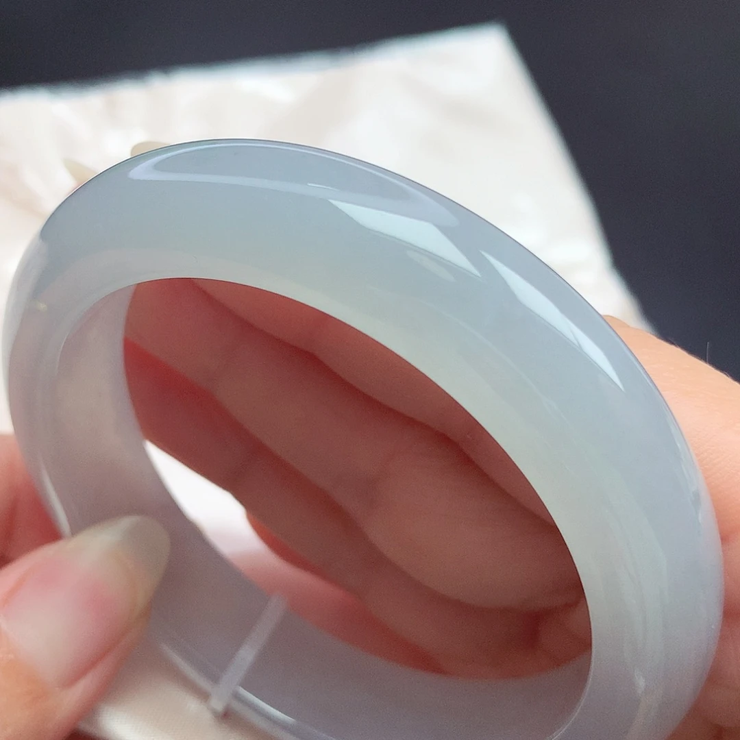 翡翠未镶嵌手镯56.8圈口