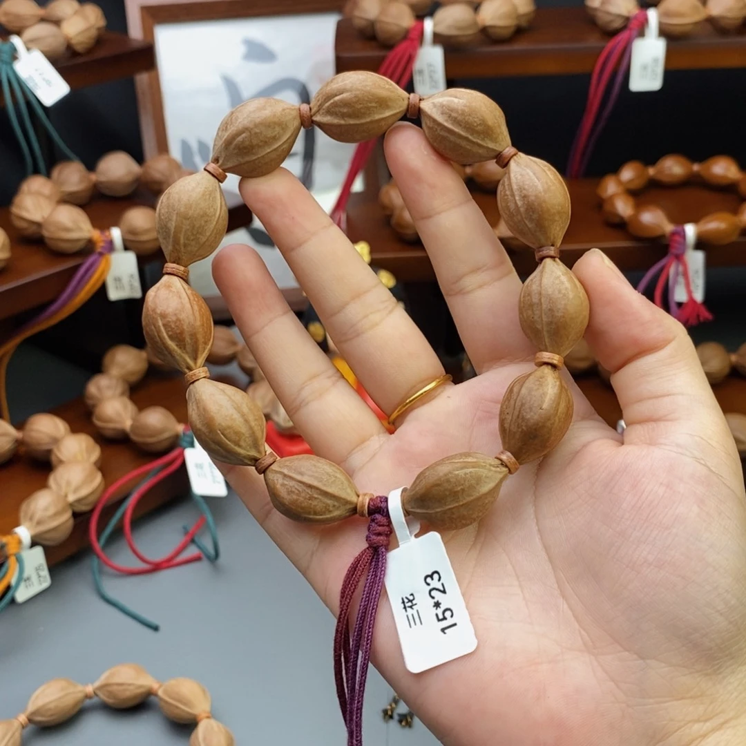 E***o梅林铁核文玩手串