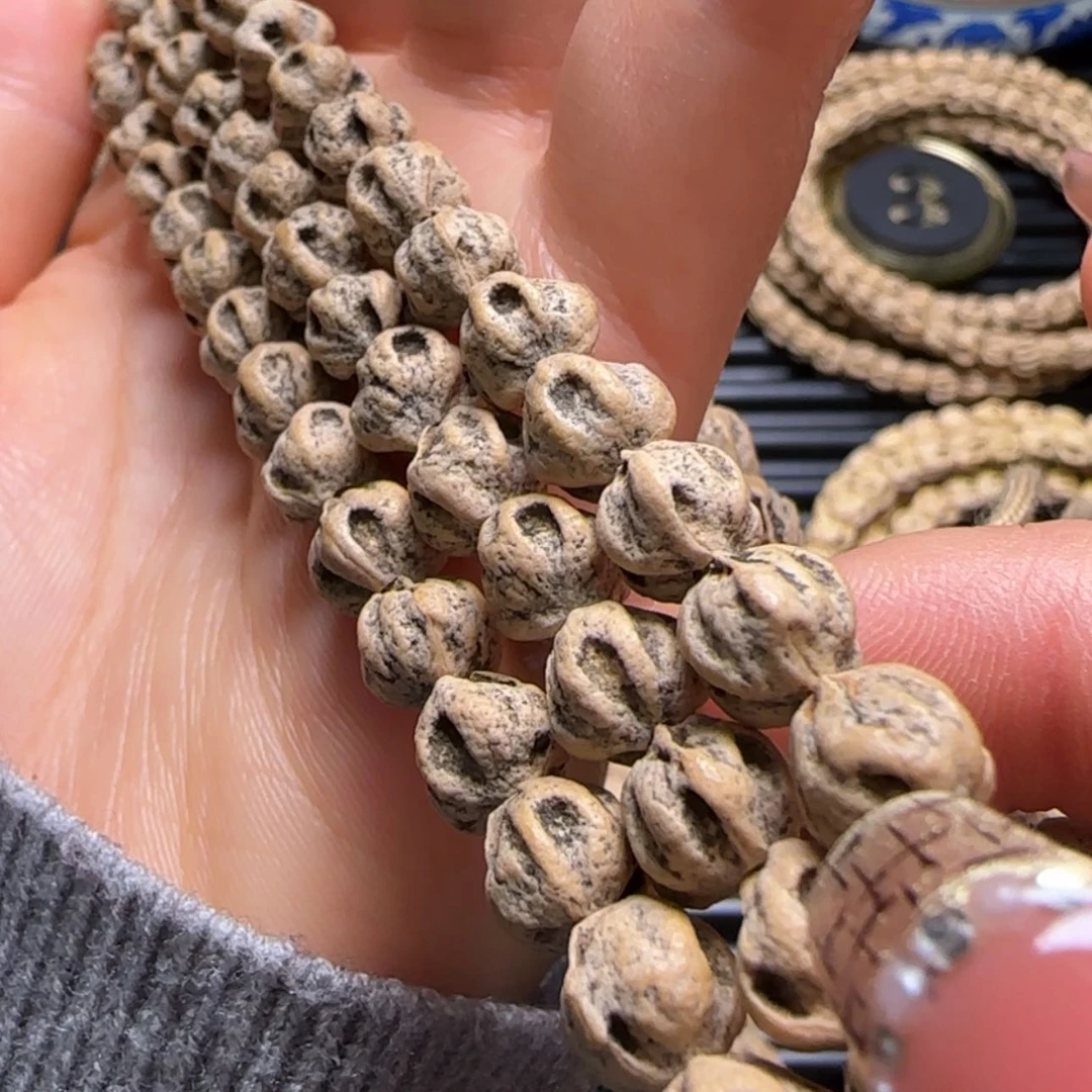 【闪购商品】柏香籽/百香籽吊坠燚*