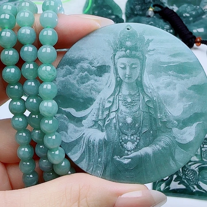 翡翠未镶嵌颈饰多样性发货天然的A货翡翠
