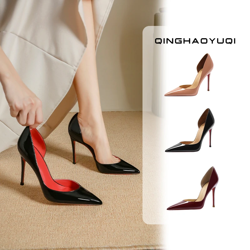 2025原版裸色红底侧空浅口高能感性高跟鞋感细跟尖头漆皮气质百搭