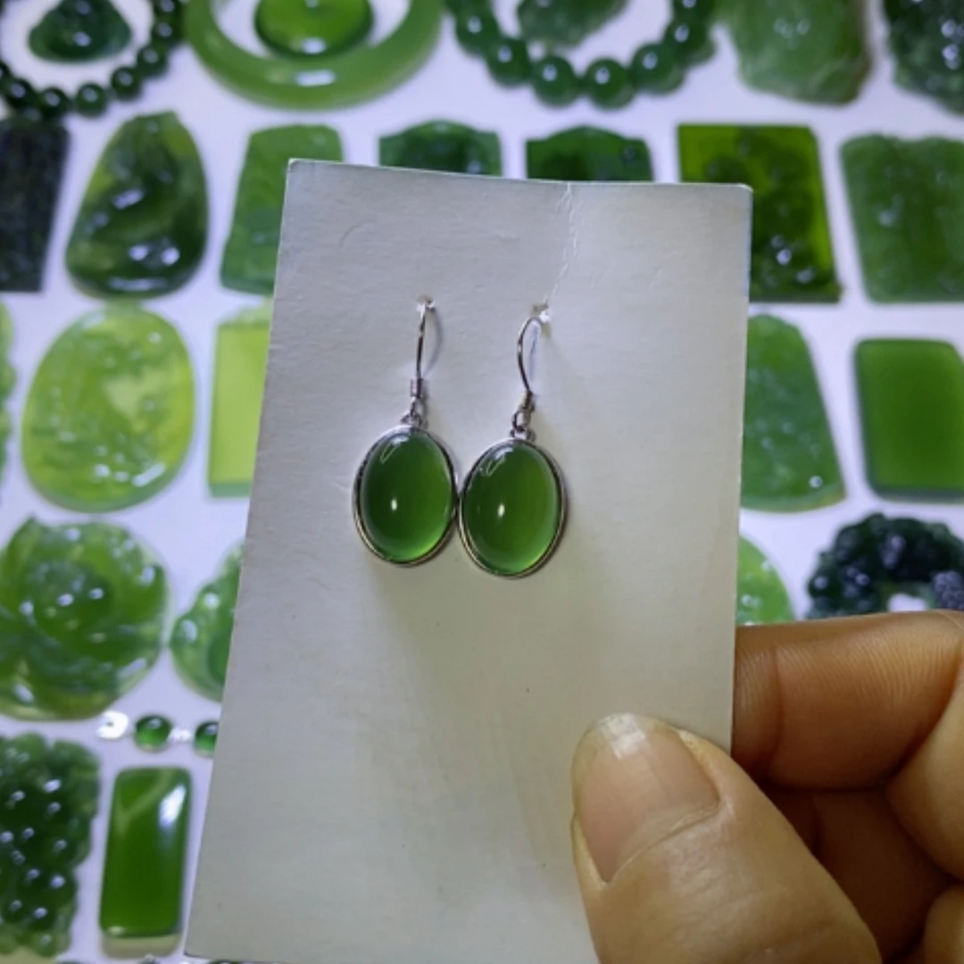 【闪购商品】银S925镶嵌蛇纹石玉耳环