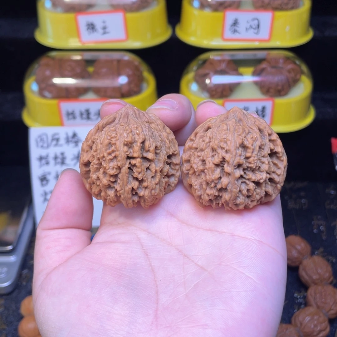 文玩核桃把件满天星39尺