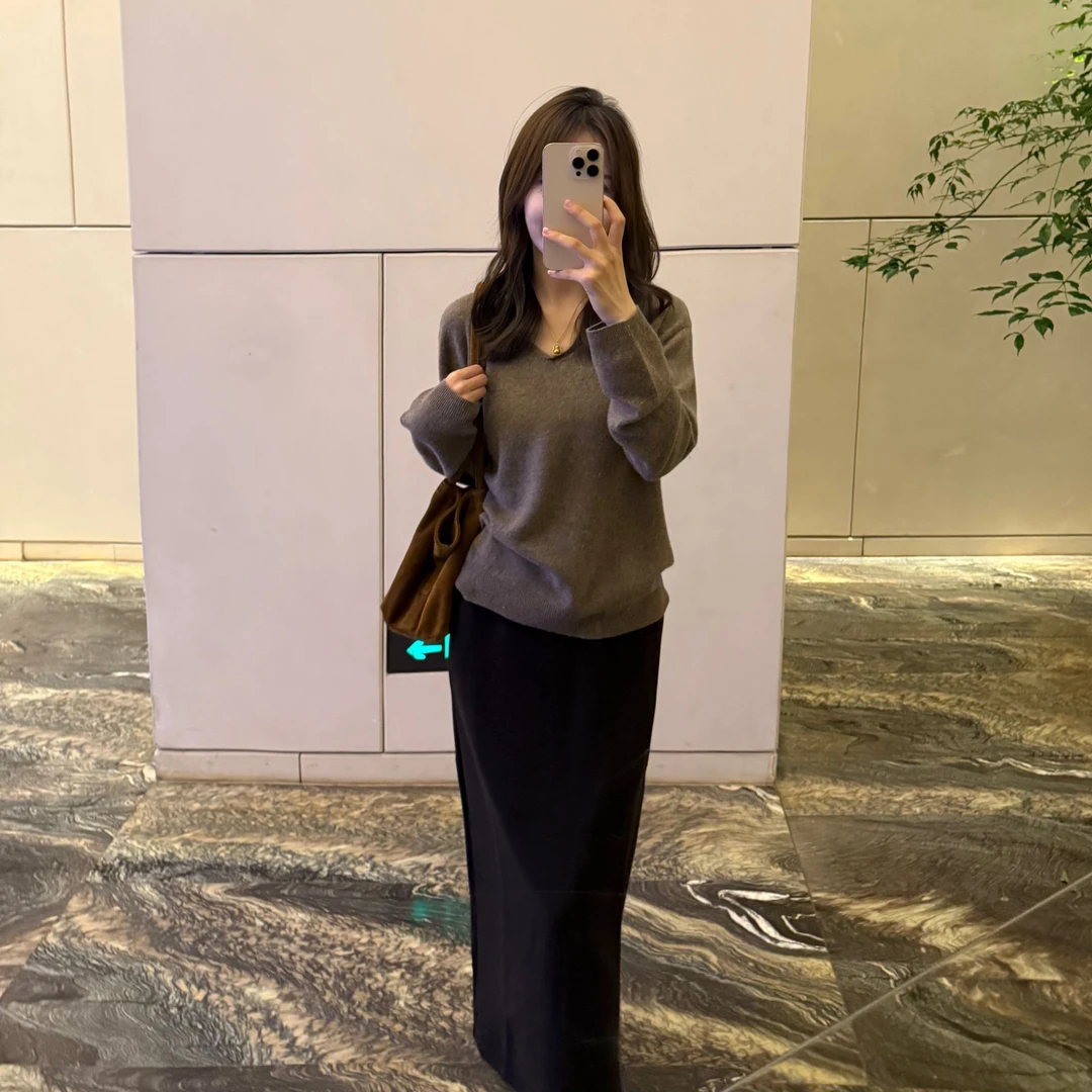 【贤儿专属】琥珀流光100%绵羊毛V领针织打底衫内搭毛衣女TUDJ-A005