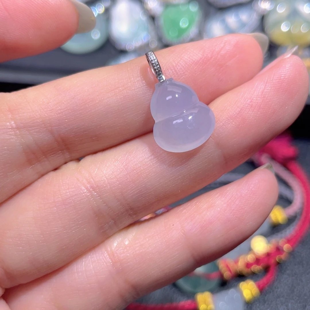 颈饰18K金镶嵌翡翠翡翠