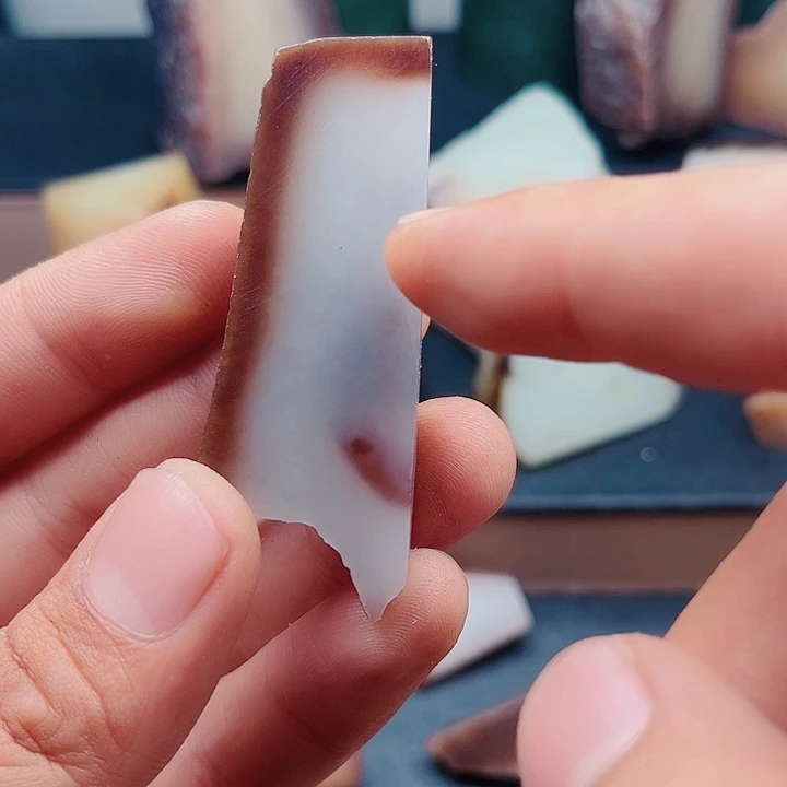 和田玉（糖玉）未镶嵌颈饰