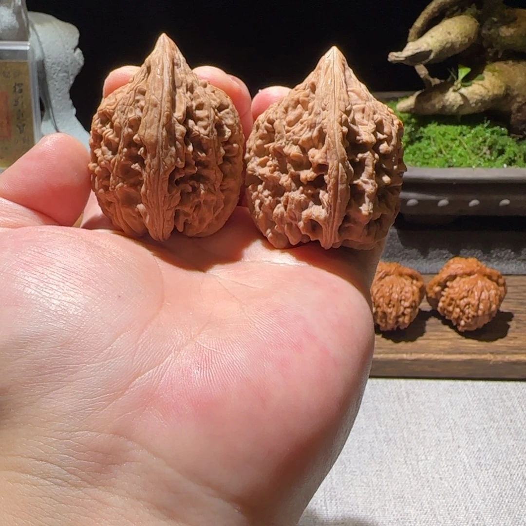 吊坠猴头核桃全品43红皮大沽石