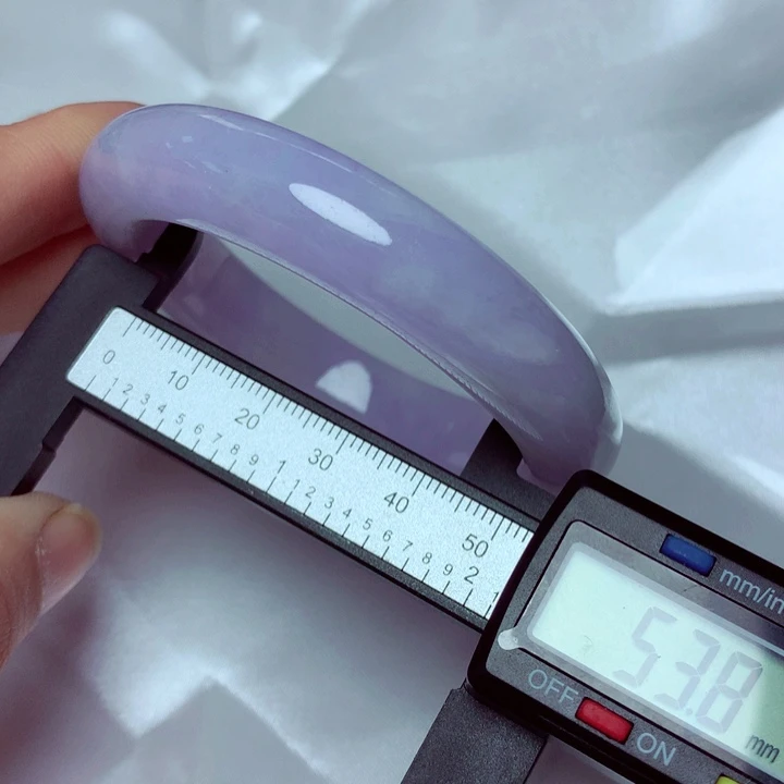 翡翠手镯未镶嵌手镯