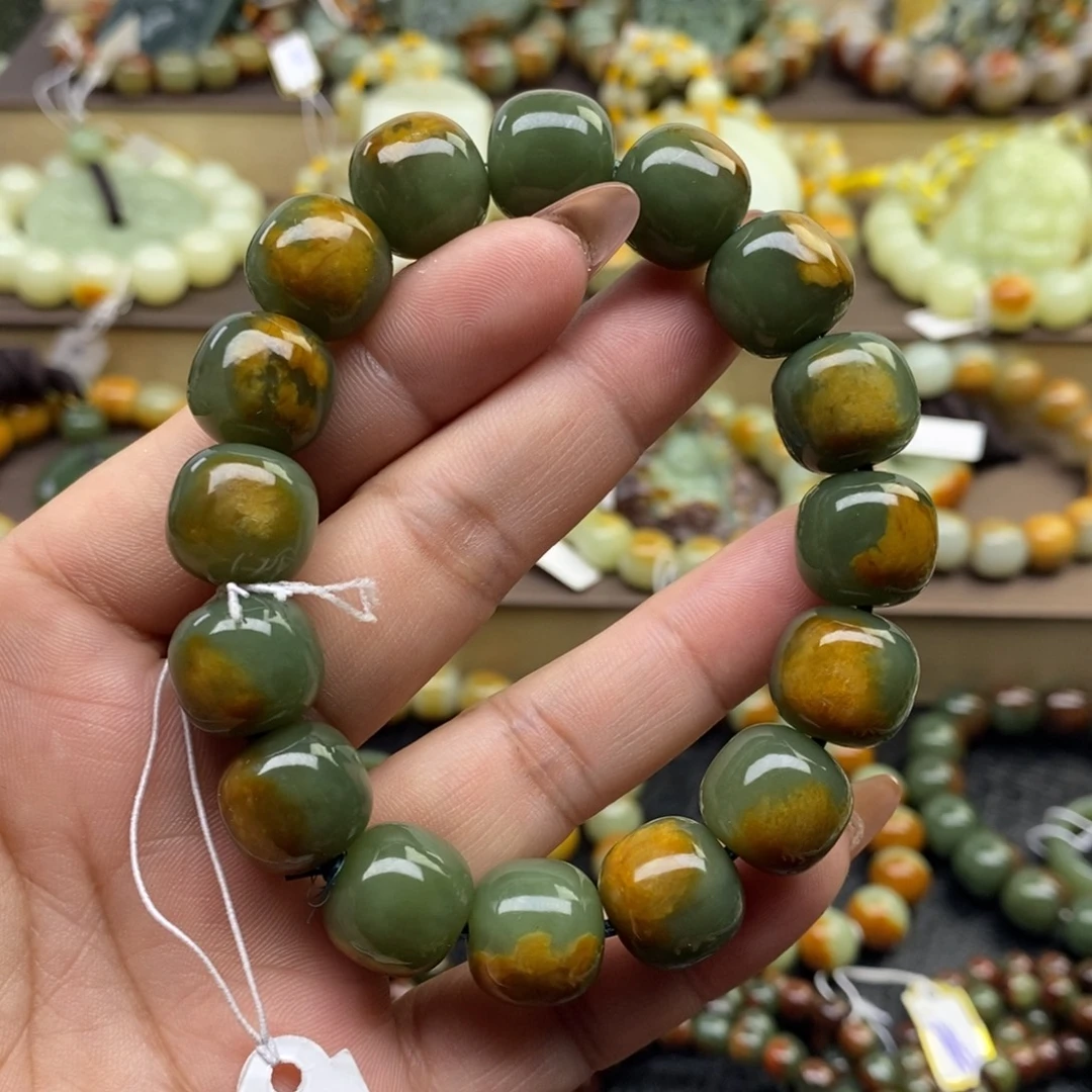 透闪石质玉未镶嵌手串