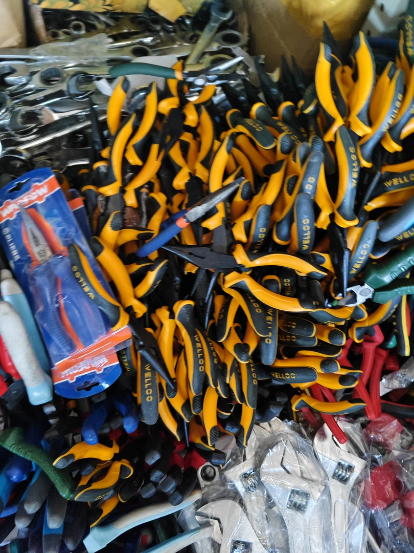 1232号居家日用五金工具手动工具其款式五金工具杂款以直播间为准