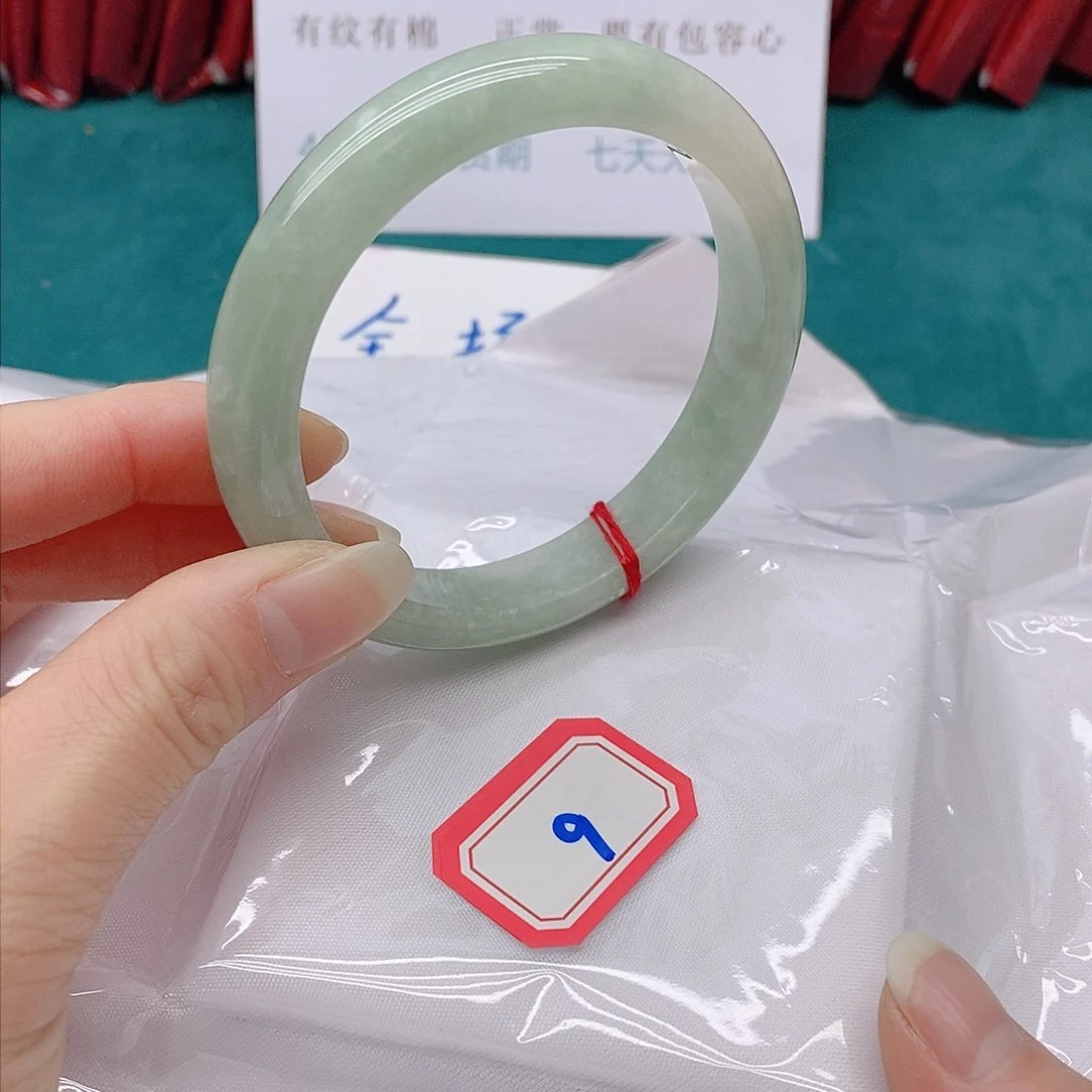 翡翠手镯未镶嵌金*09999999999