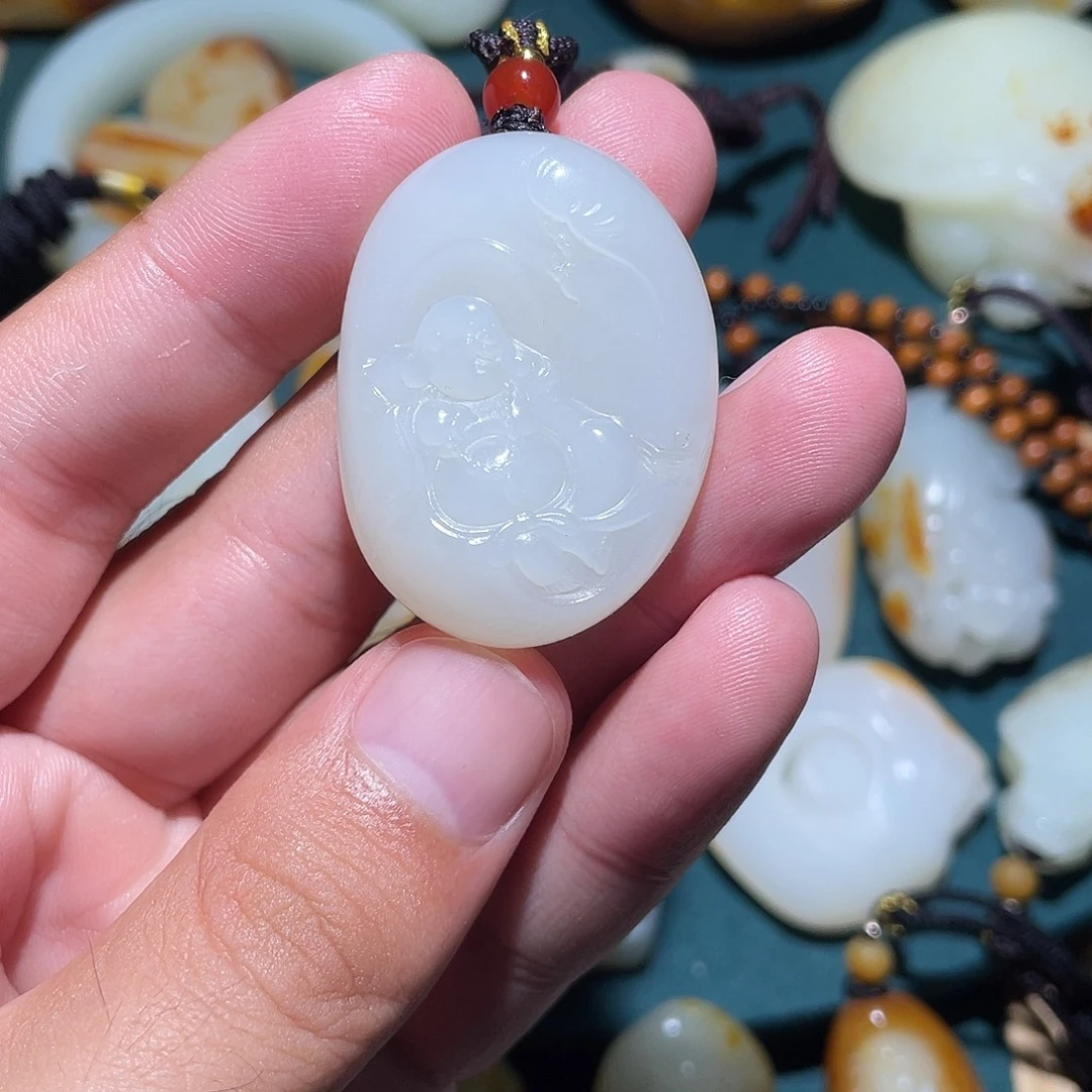 ****空和田玉未镶嵌车挂